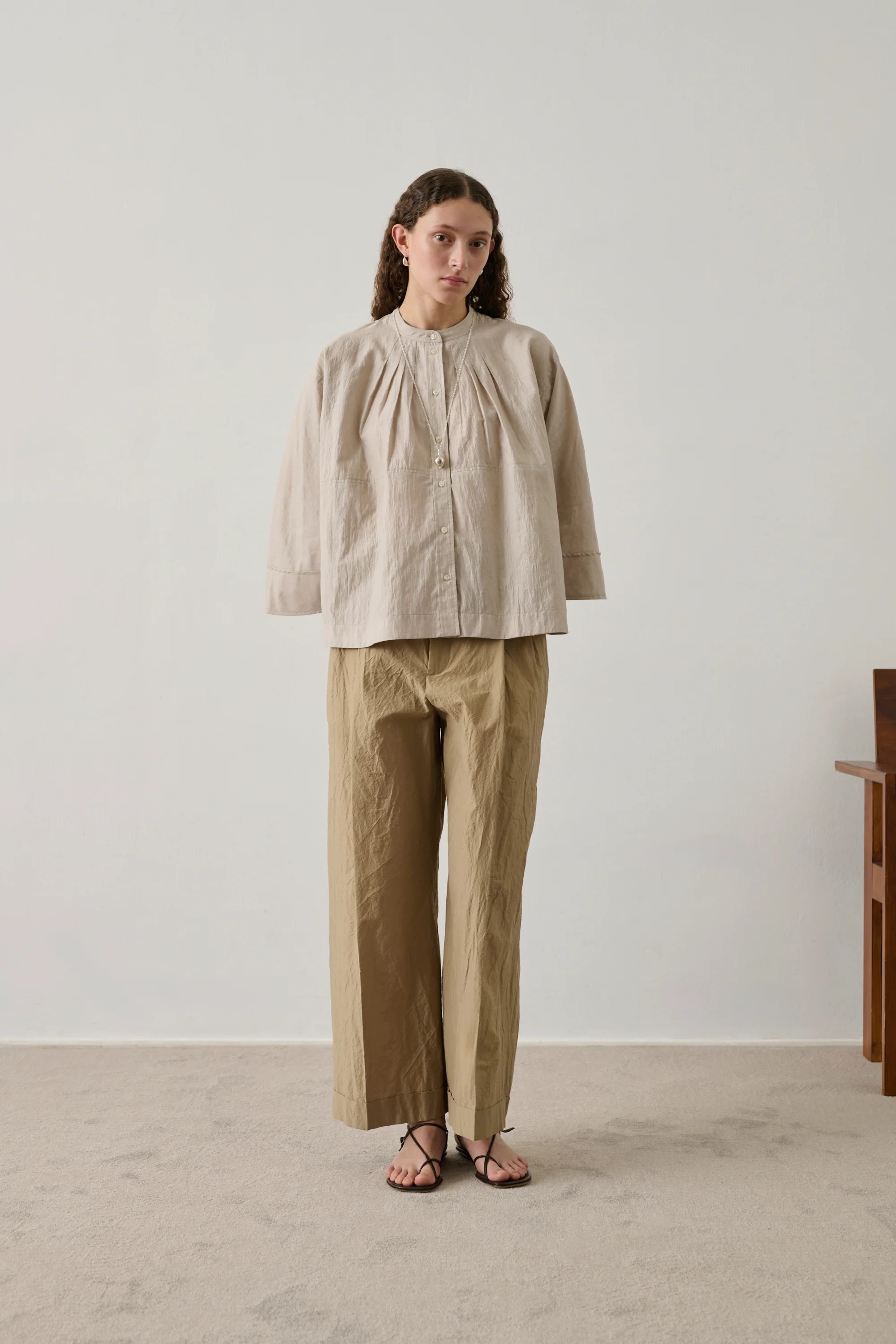 BLOUSE HENNIE BEIGE - Image 3